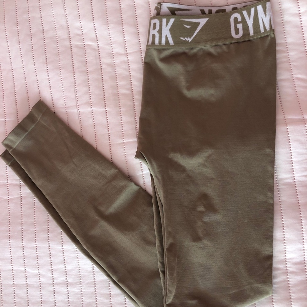 Gymshark fit leggings size medium khaki green